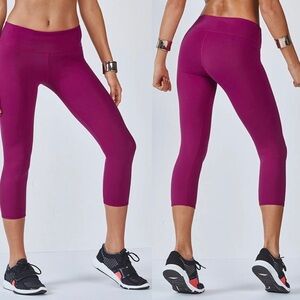 FABLETICS Purple Define PowerHold® Mid-Rise Capri leggings Sz S
